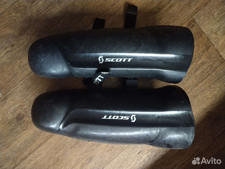 Защита на голени горнолыжная Scott