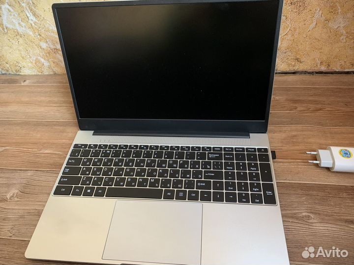 Ноутбук для работы и учебы