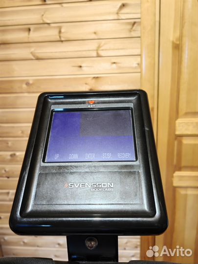 Отличный, почти новый тренажёр