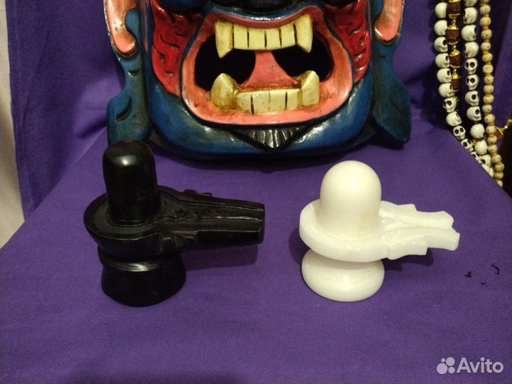 Два шивалингама статуэтки