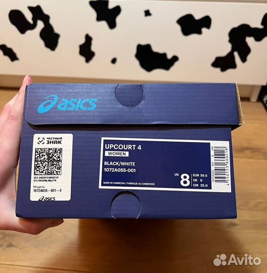 Кроссовки женские Asics 39,5