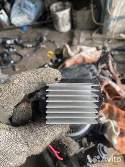 Резистор печки инфинити М37