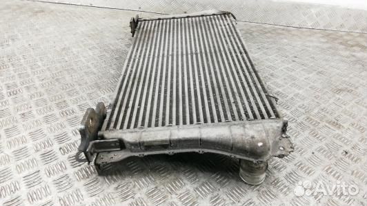 Радиатор интеркуллера toyota avensis T27 (83T13KC0