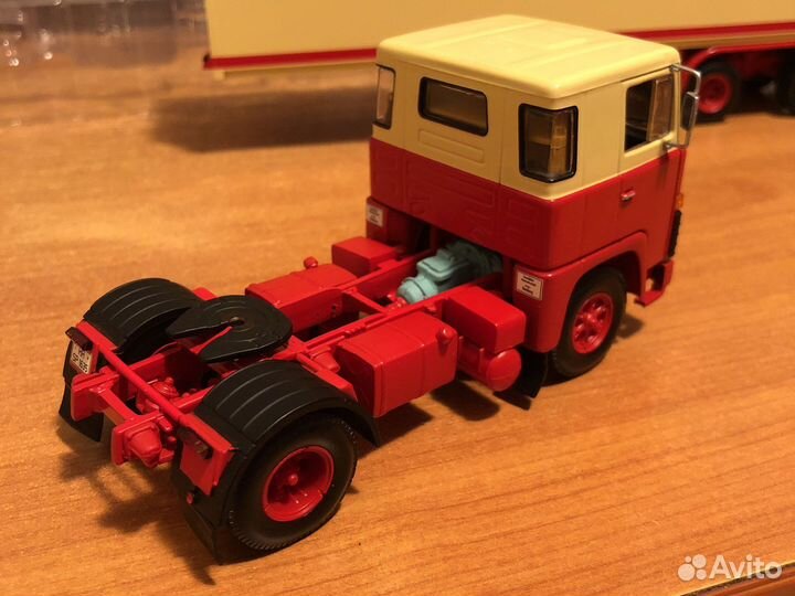 Minichamps Scania 111 Hamburger 1:43