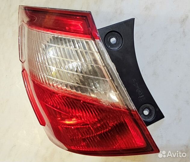 Фонарь задний левый Nissan Qashqai J10 26559BR00A