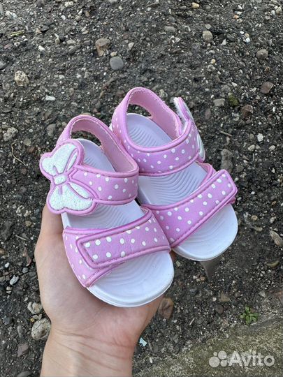 Обувь для девочки летняя