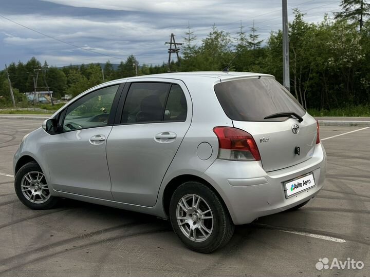 Toyota Vitz 1.0 CVT, 2009, 58 000 км