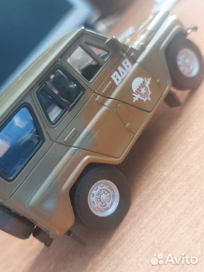 Модель автомобилей 1:43 коллекционные