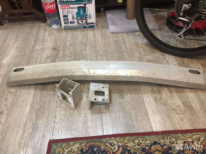 Усилитель заднего бампера