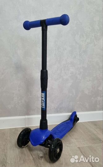 Самокат детский трехколесный