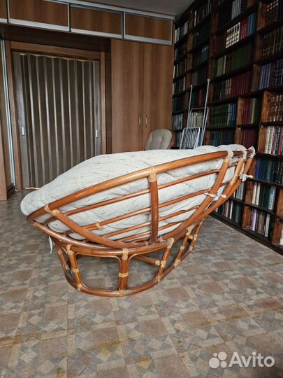 Диванчик из ротанна