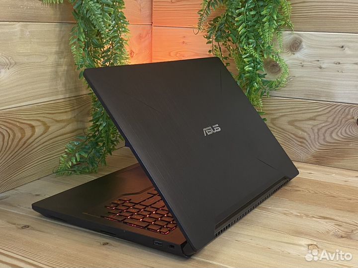 Игровой ноутбук Asus i5/1060/6gb видео/SSD/гаранти