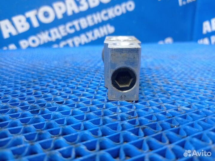 Клапан кондиционера Kia Spectra седан S6D 2006