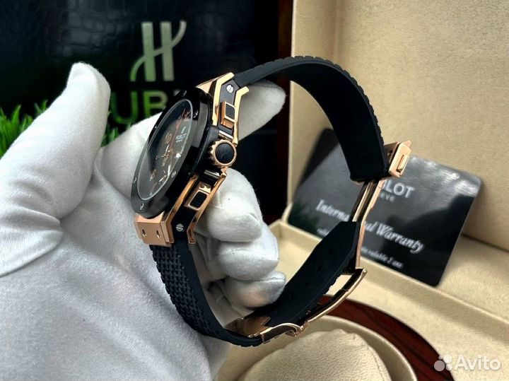 Топовые мужские наручные часы Hublot tuiga