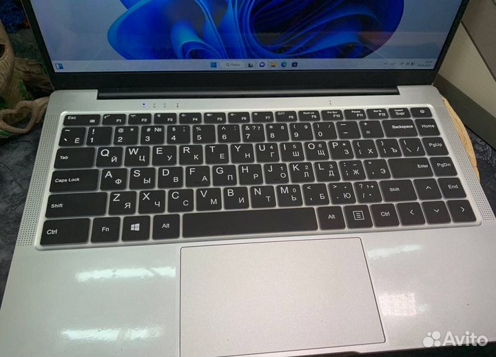 Ноутбук 8/256 Gb