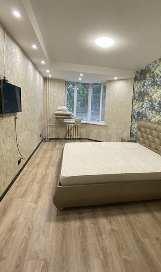 2-к. квартира, 65 м², 2/14 эт.