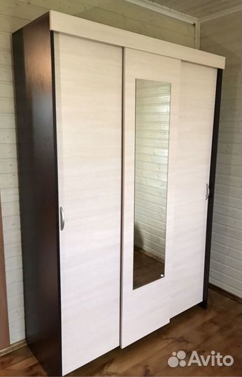 Спальный гарнитур в белом цвете