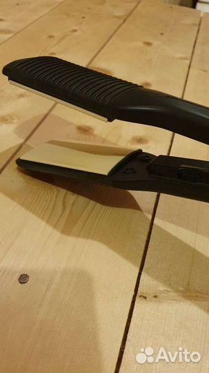 Утюжок, выпрямитель, плойка, щипцы для волос Vitek