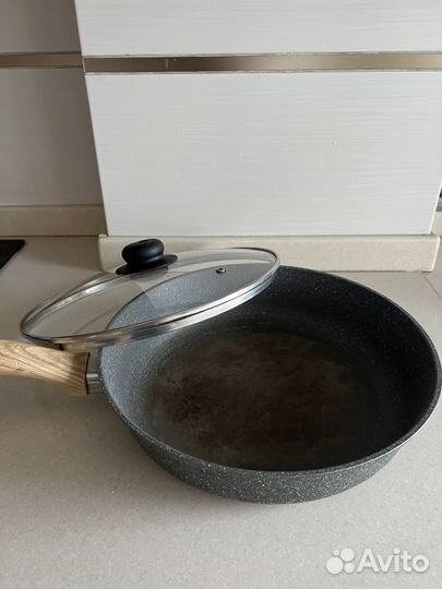 Сковорода большая