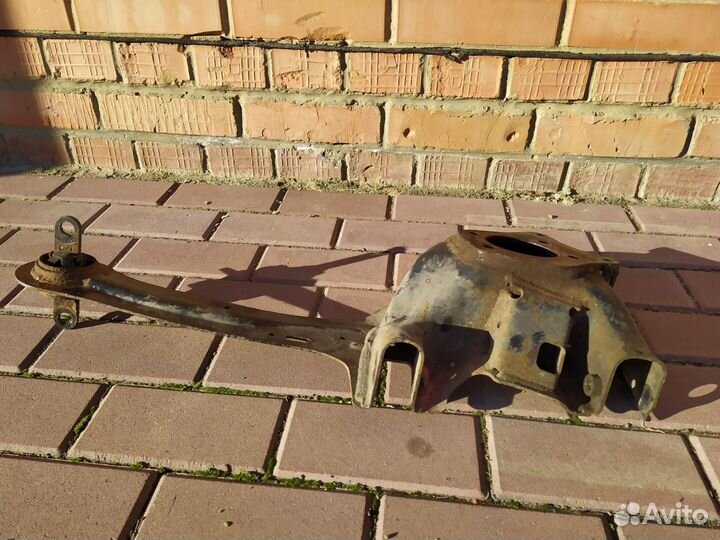 Рычаг задний продольный левый Ford Focus 3