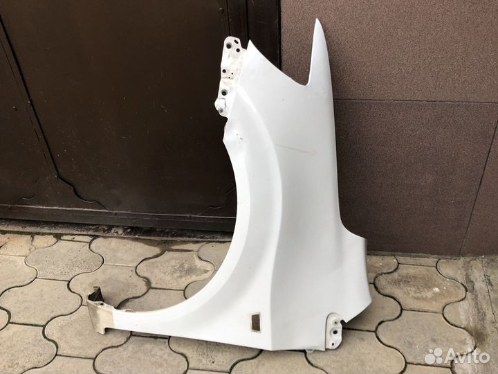 Арки левые на Гранту.крыло левое на Шевроле Авео