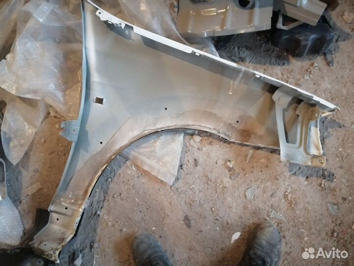 Крыло переднее левое LADA Largus