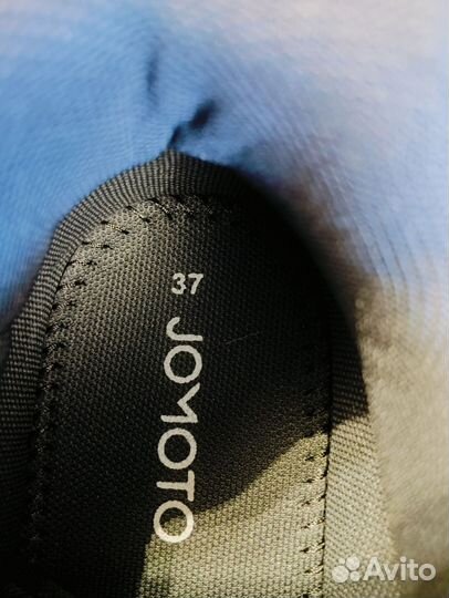 Кроссовки детские новые 37размер