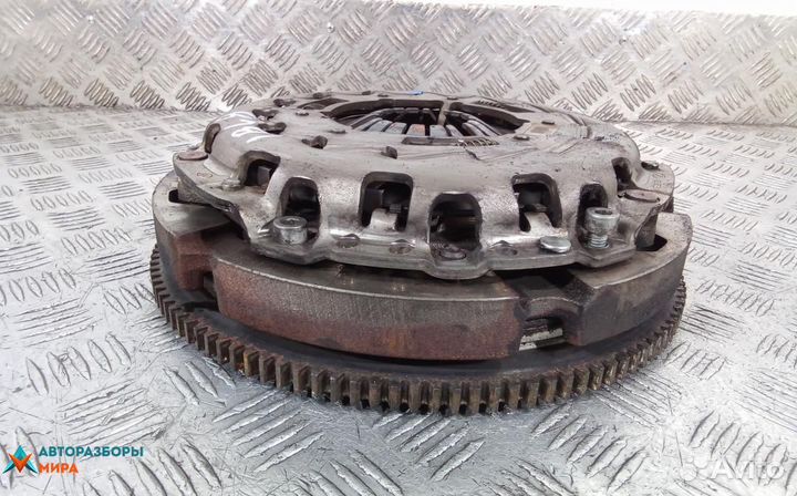 Маховик BMW 3 E90/E91/E92/E93 2009