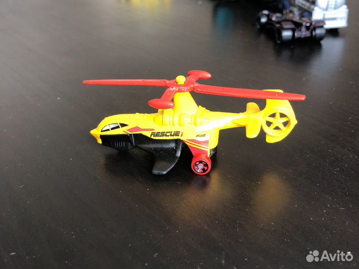 Hot wheels машинки