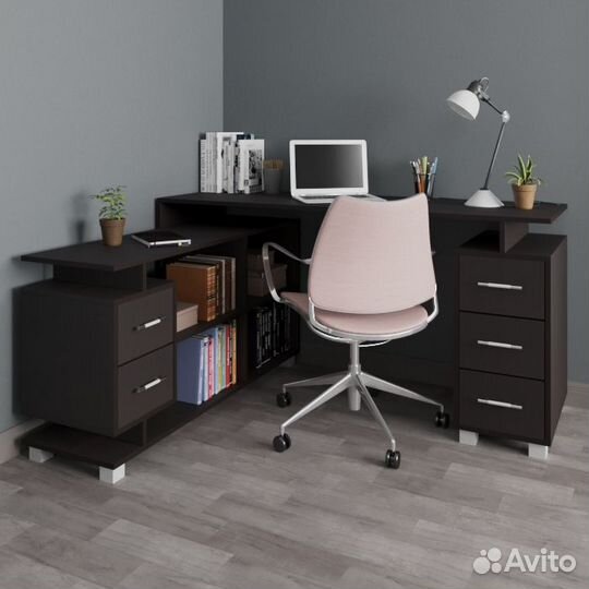 Письменный стол