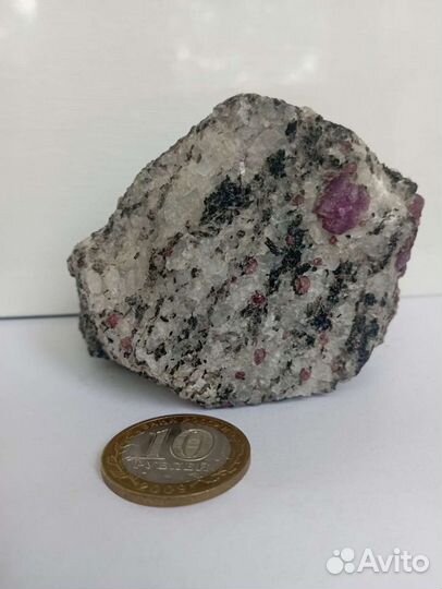 Сувениры из камня