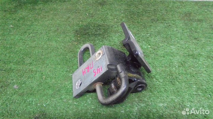 Петля двери передней правой нижняя VW Passat CC 2