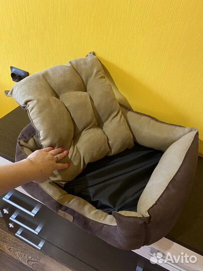 Лежанка для собак и кошек