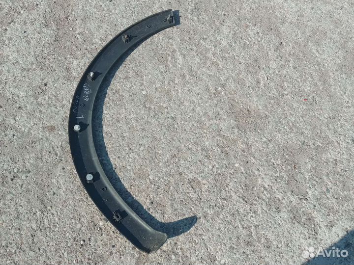 Opel Corsa C молдинг левого крыла