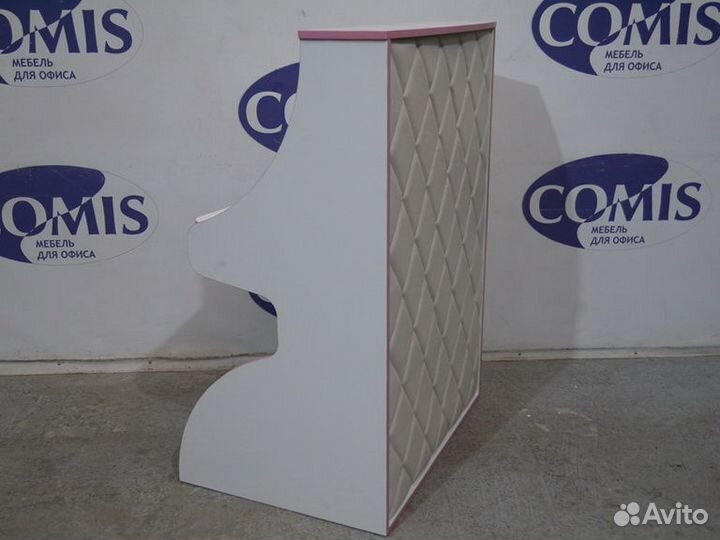 Стойка ресепшн