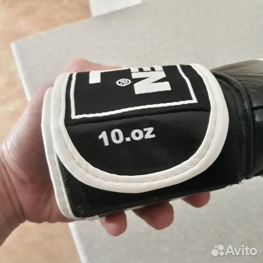 Боксерские перчатки Green Hill Gym 10 oz