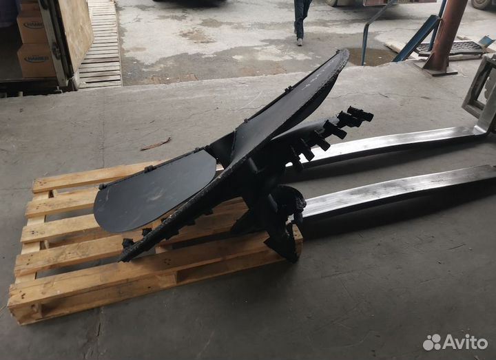 Бур для бурения колодцев