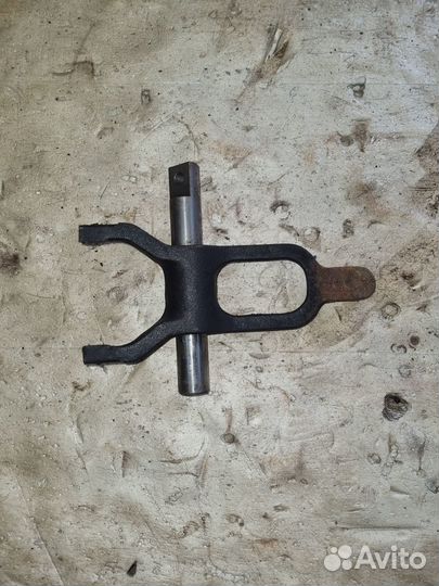 Вилка сцепления Mitsubishi pajero 4