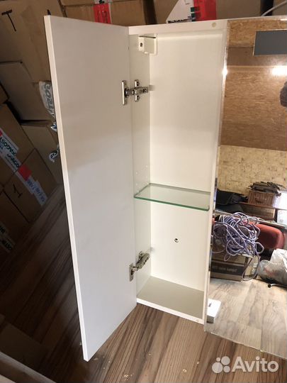 Зеркальная навесная полка в ванную с дефектами