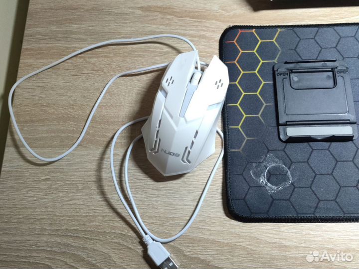 Игровая клавиатура и мышь для телефона