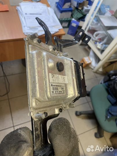 Hyundai solaris Блок управления двигателем