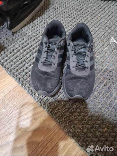 Кроссовки adidas