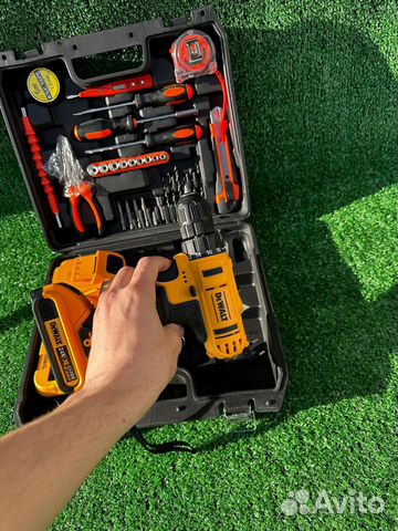 Шуруповерт Dewalt 18v набор с оснасткой