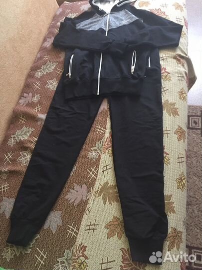 Спортивный костюм