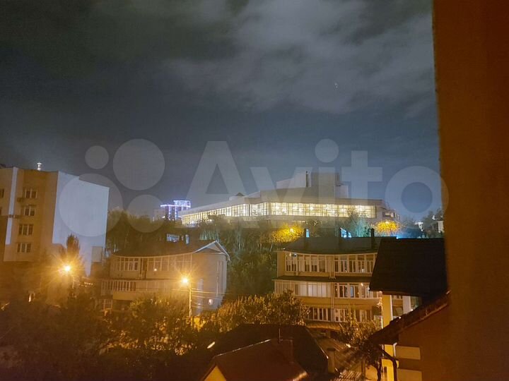 3-к. квартира, 108 м², 4/6 эт.