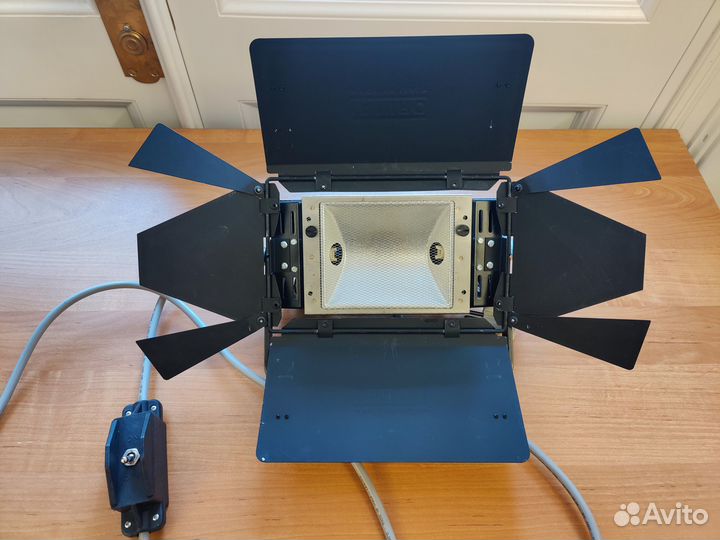 Светильник для фотостудии Ianiro Minilite 170