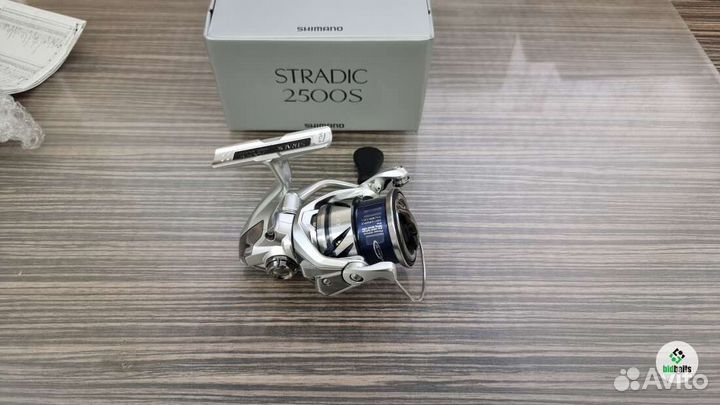 Катушка Shimano 23 Stradic 2500S (новая) JDM