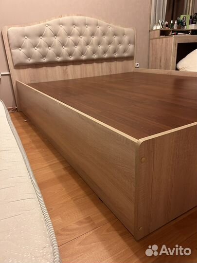 Кровать двухспальная бу