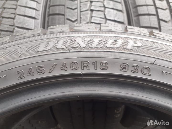 Dunlop Winter Maxx WM02 245/40 R18