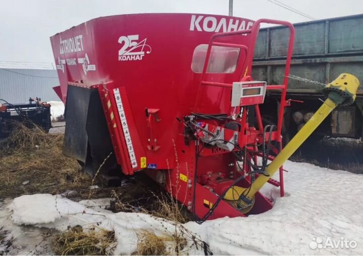 Смеситель-кормораздатчик Trioliet Solomix 2 12ZK